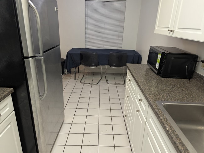 Photo - 3600 SW 23rd St Unidad 9