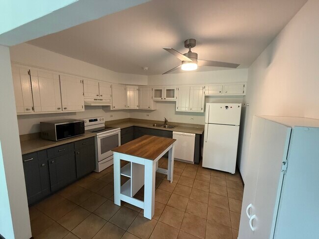 1023 Shagbark Ct Unidad 2F