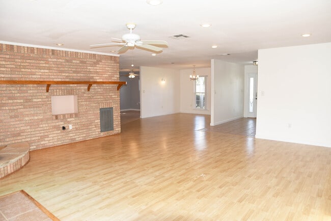 Photo - 16200 South Ave