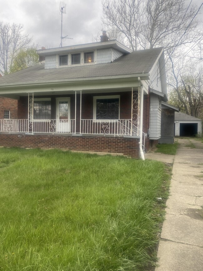Building Photo - 36 W Avondale Ave Rental