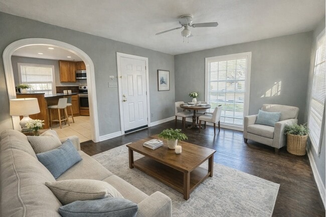 Photo - 3232 Cockrell Ave