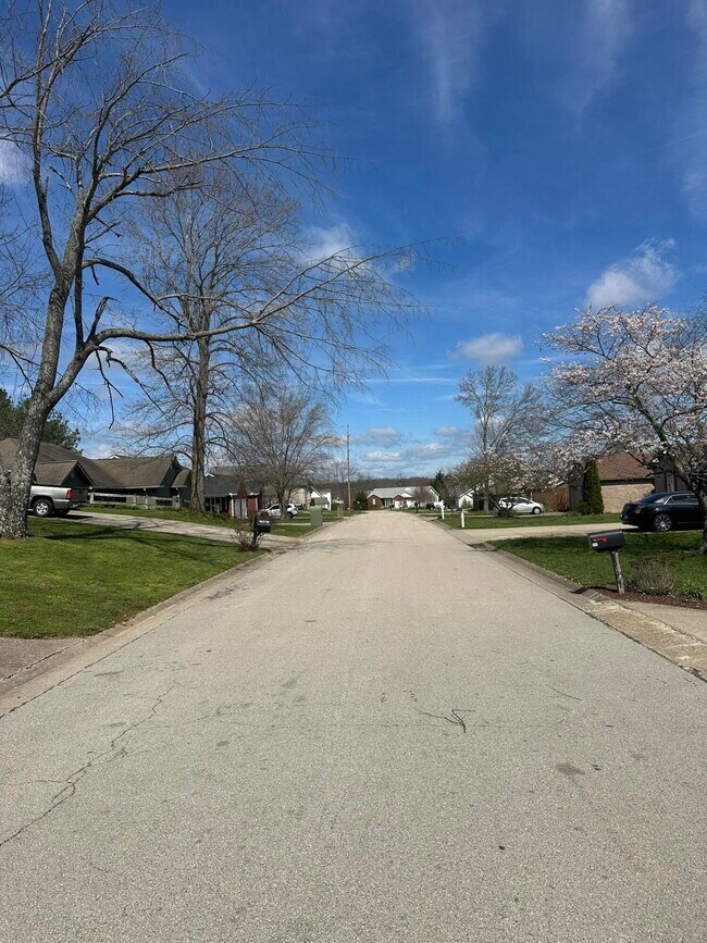 Photo - 1136 Richliev Ln