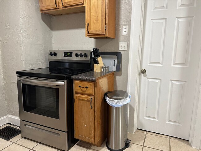 Photo - 2 Bedroom Home With 1 Car Garage