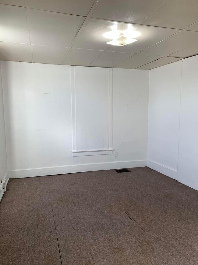 Building Photo - 1419 Cumberland Ave Unit 2 Rental