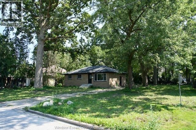 Photo - 955 Roseland Dr S