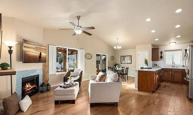 Photo - 5562 Osbourne Dr