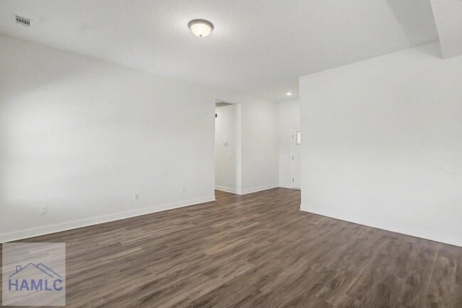 Photo - 364 Abode Ave