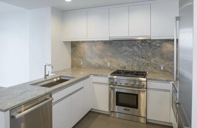 Photo - 320 Adolphus Ave Unit 117