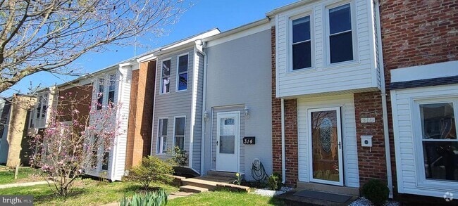 Building Photo - 314 Roanoke Dr SE Rental