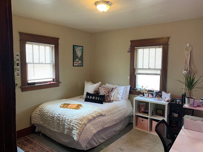 Photo - 1916 8th Ave Unidad 1