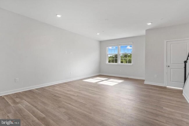 Photo - 16502 Green Glade Dr