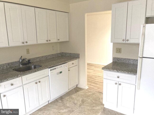 Photo - 10604 Partridge Ln Unidad B-4