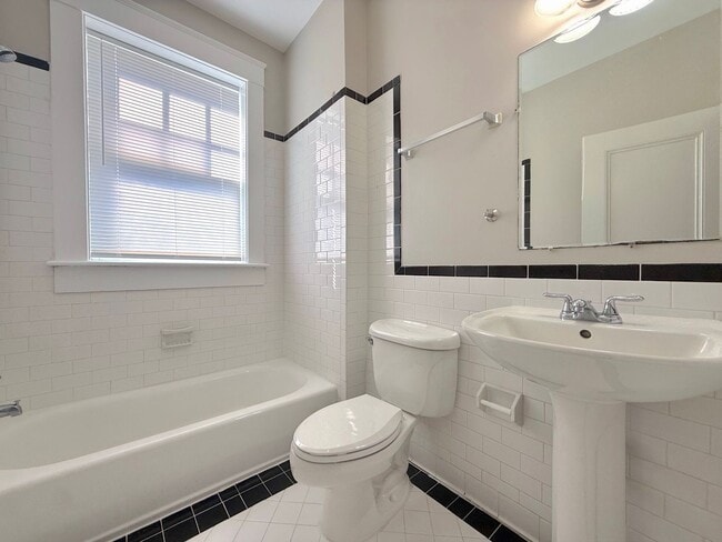 Photo - Katherine Court Apartments