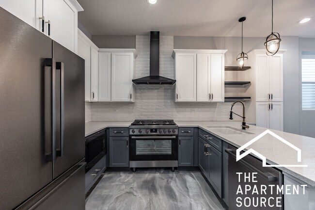 3255 N Elston Ave Unit 1A