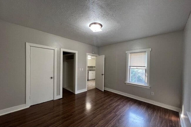 Photo - 4412 N 61st St