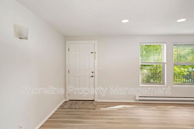 Photo - 2110 Brittany Ln