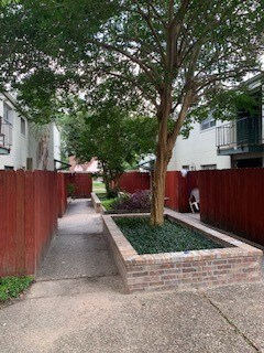 The Oaks at Laurel