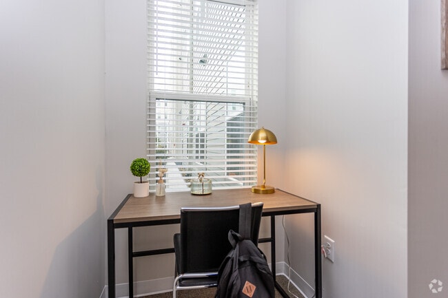 4BR, 4BA - 1,347SF - Primary Bedroom