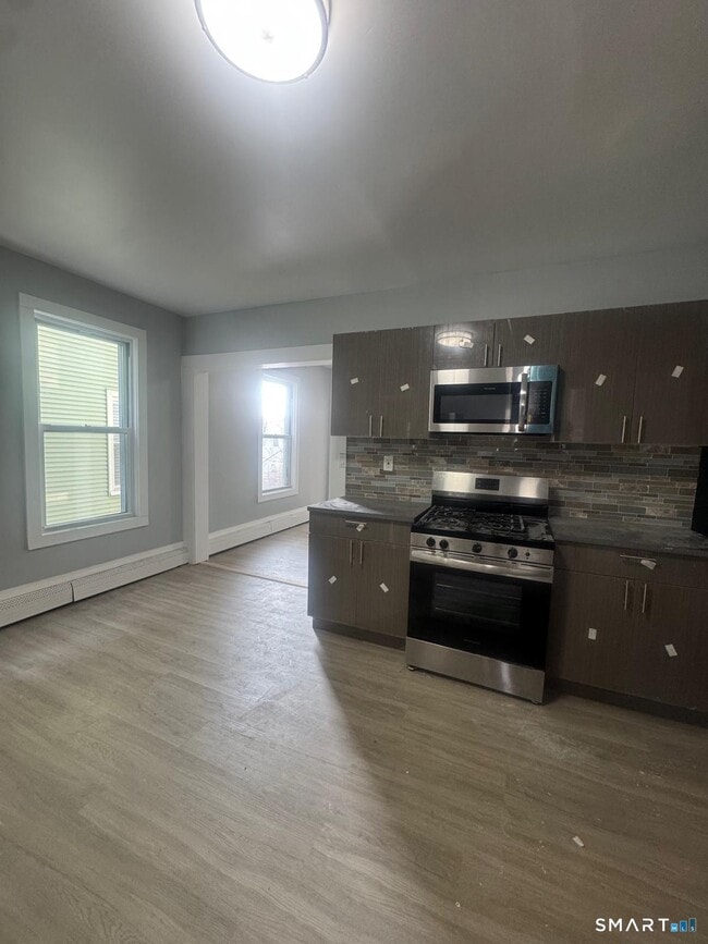 Photo - 105 Caroline St Unit 2