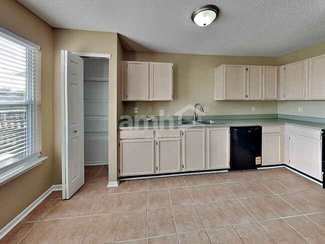 Photo - 14766 White Tail Run