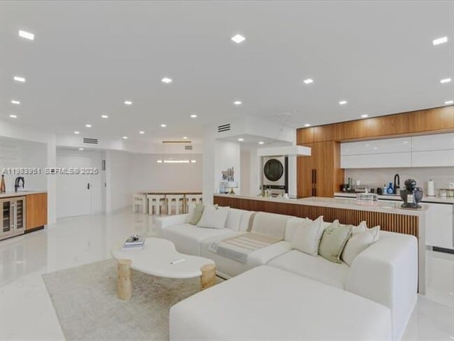 Photo - 3000 Island Blvd Unit 3000 Island Blvd # 1501