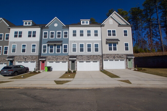 Photo - 2024 Eva Pearl Dr