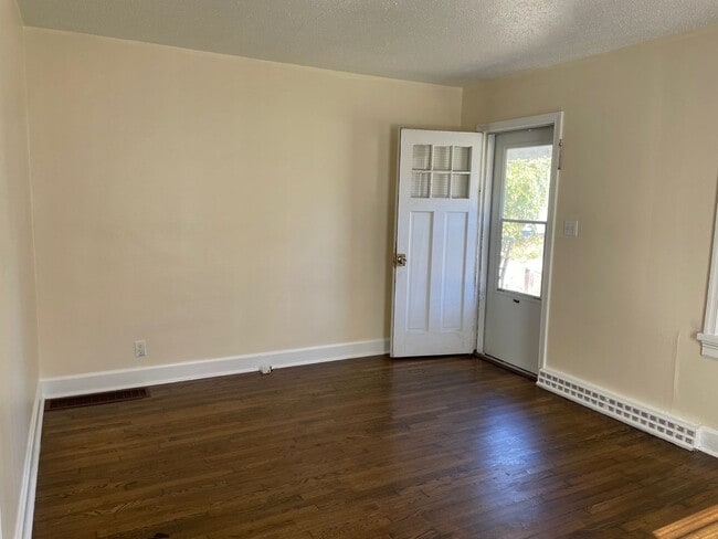 Photo - 1915 Unit 2918-B ARCHDALE RD