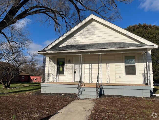 Building Photo - 1015 Washington St Rental