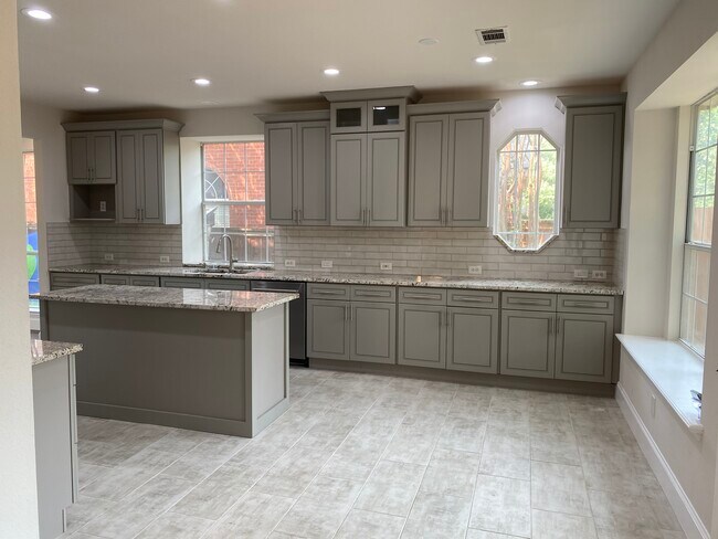 Photo - 306 Rivercove Dr