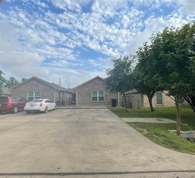 Building Photo - 8230 Constellation Ln