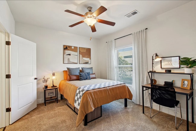 Photo - 300 Dalhausser Ln