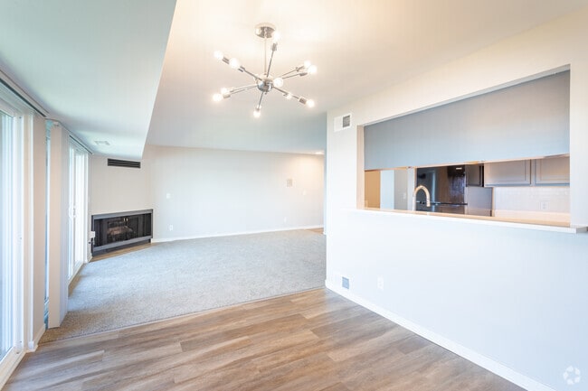 2 BR, 2 BA - Ultimate Harlow