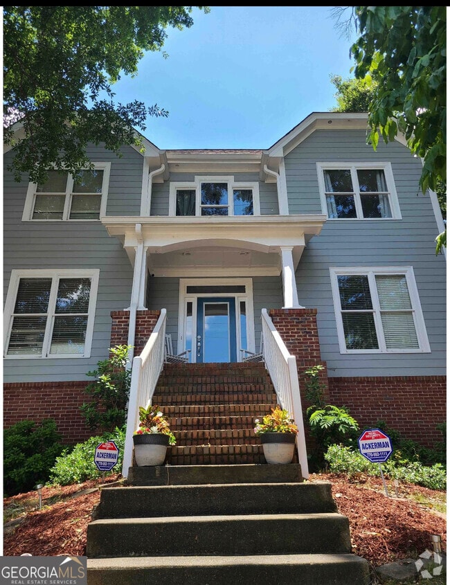 Building Photo - 2174 Whittier Pl NW Rental