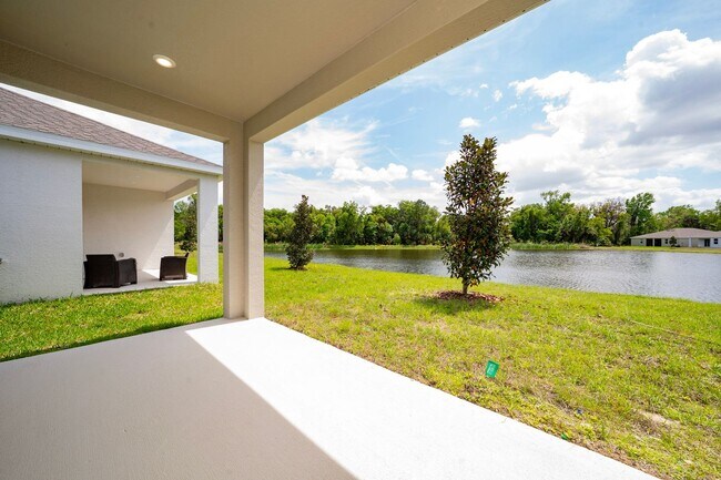 Photo - 3 Bedrrom 2 bathroom + Office-Brand-New Luxury Living in Rivington – DeBary, FL