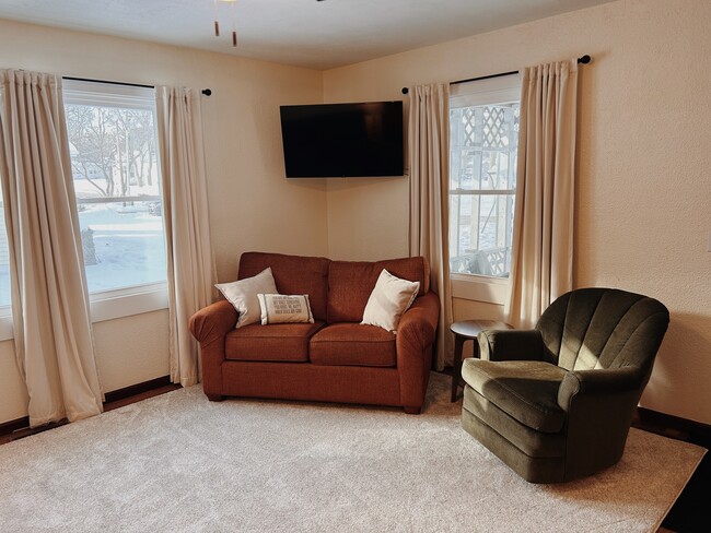 Photo - 614 Mercer Ave