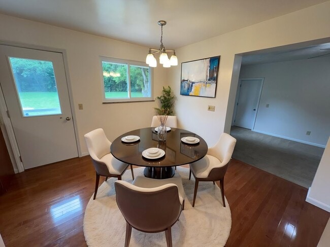 Photo - 8221 Sunburst Dr