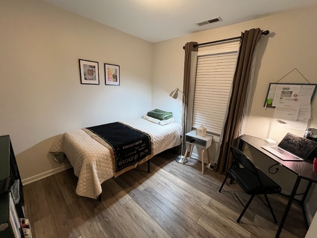 Photo - 141 Washington St