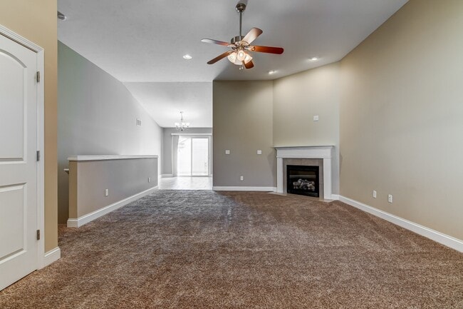 Photo - 2915 Sandy Ln