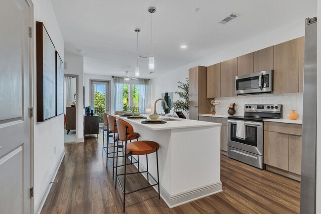 AVERE SOUTHSIDE QUARTER