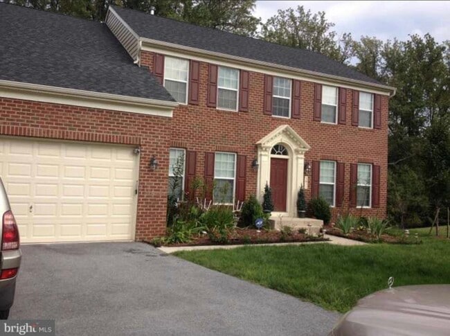 Building Photo - 1611 Kings Valley Dr