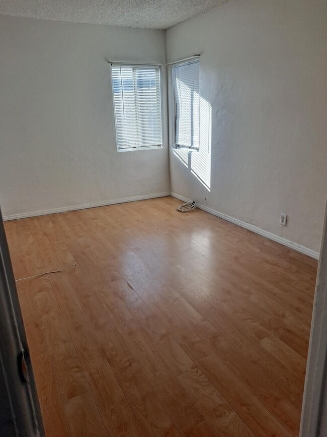 Photo - 1259 E 73rd St Unit 73rd