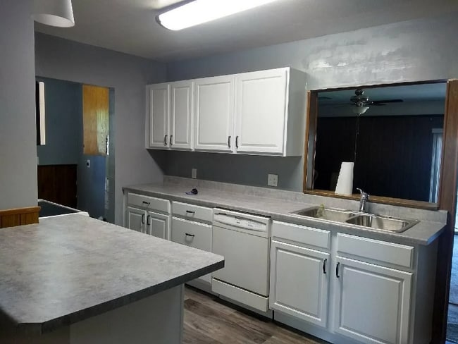 Photo - 1402 W Lydia St