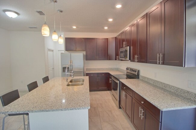 Photo - 5054 Marina Dr