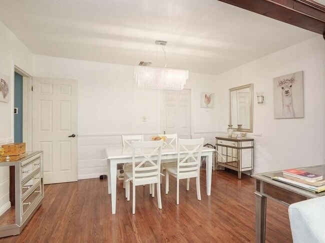 Building Photo - Single-Story 3BR Home with Permitted ADU, Private Yard & Cul-De-Sac Location – Van Nuys