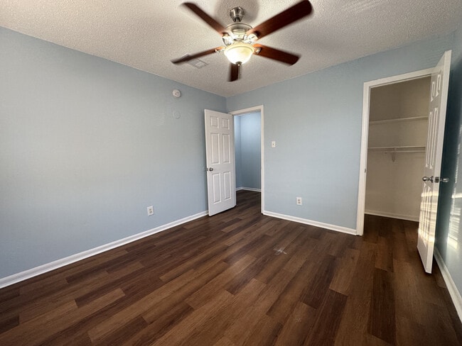 Photo - 8311 Livingston Ave