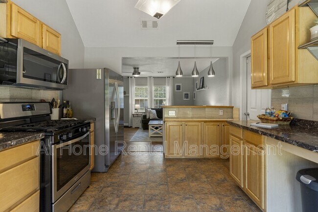 Photo - 4911 S Cincinnati Ave