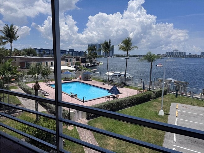 Photo - 2821 N Miami Beach Blvd Unit 3L