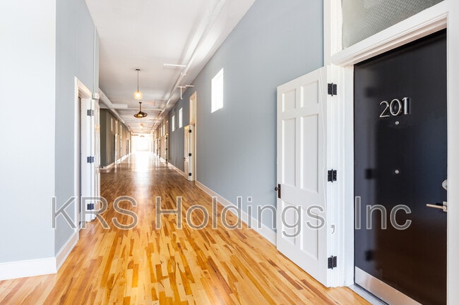 Photo - Betsy Town Flats