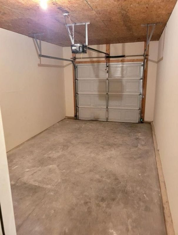 Photo - 120 Corvette View Ct