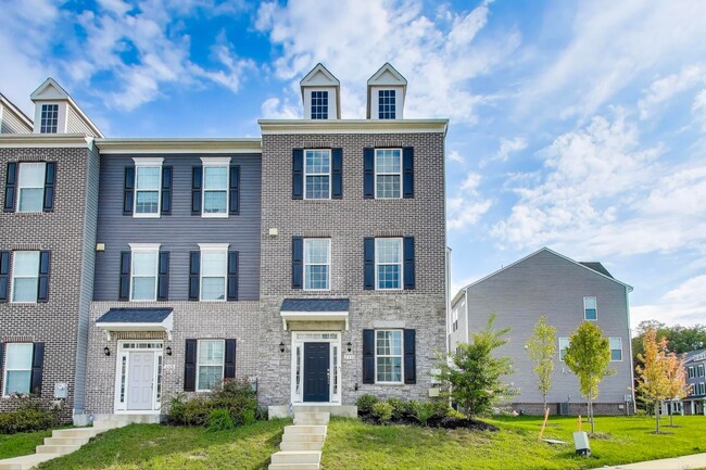 Luxurious on Lanham Hill - 3 + 3.5 Near Ne... - Luxurious on Lanham Hill - 3 + 3.5 Near Ne... Townhome
